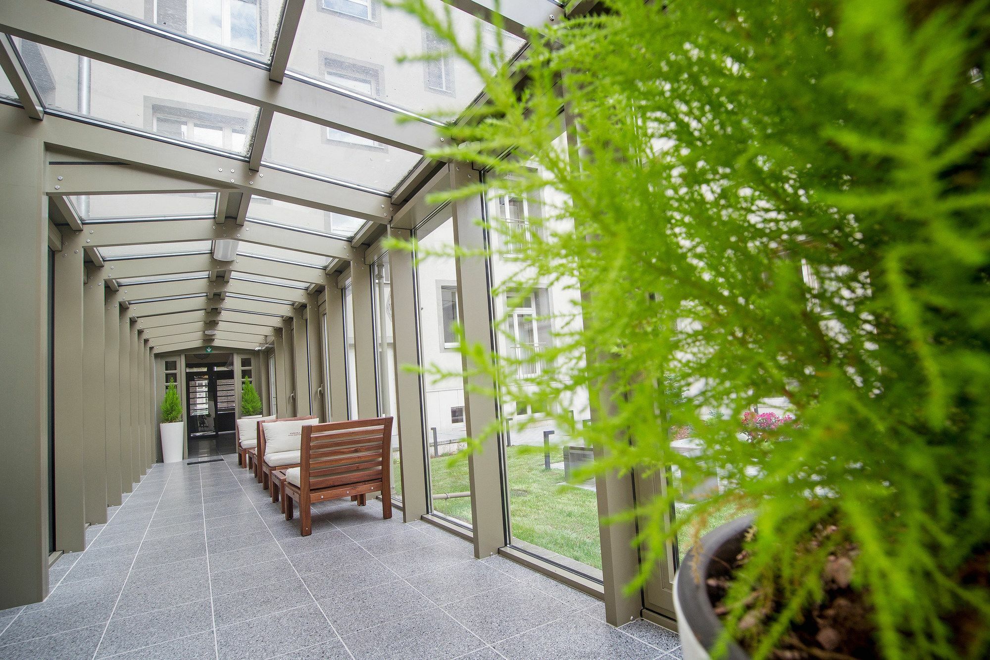Wawel Apartments Sarego Residence By Amstra Краков Экстерьер фото